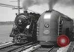 Standbild New York Central Quecksilber Lokomotive entworfen von Henry Dreyfuss Harmon New York USA, 1936, aus Sekunde 30 historischem Filmmaterial Videoclip 65675058804
