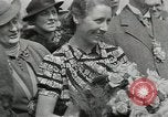 Standbild Amy Mollison Croydon London England, 1936, aus Sekunde 42 historischem Filmmaterial Videoclip 65675058805