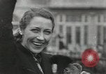 Standbild Amy Mollison Croydon London England, 1936, aus Sekunde 52 historischem Filmmaterial Videoclip 65675058805