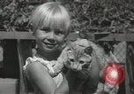 Standbild Haustiere Berkeley California USA, 1936, aus Sekunde 39 historischem Filmmaterial Videoclip 65675058806