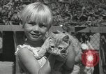 Standbild Haustiere Berkeley California USA, 1936, aus Sekunde 41 historischem Filmmaterial Videoclip 65675058806