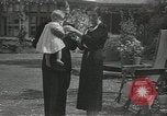 Standbild Prince Edward London England Vereinigtes Königreich, 1936, aus Sekunde 13 historischem Filmmaterial Videoclip 65675058813