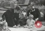 Standbild Prince Edward London England Vereinigtes Königreich, 1936, aus Sekunde 33 historischem Filmmaterial Videoclip 65675058813