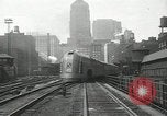 Standbild New York Central Merkur Zug und Lokomotive Chicago Illinois USA, 1936, aus Sekunde 13 historischem Filmmaterial Videoclip 65675058818