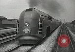 Standbild New York Central Merkur Zug und Lokomotive Chicago Illinois USA, 1936, aus Sekunde 30 historischem Filmmaterial Videoclip 65675058818