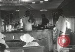 Standbild New York Central Merkur Zug und Lokomotive Chicago Illinois USA, 1936, aus Sekunde 42 historischem Filmmaterial Videoclip 65675058818