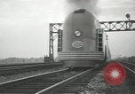 Standbild New York Central Merkur Zug und Lokomotive Chicago Illinois USA, 1936, aus Sekunde 58 historischem Filmmaterial Videoclip 65675058818