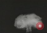 Standbild Atom Bomb Explosion Nevada United States USA, 1957, aus Sekunde 52 historischem Filmmaterial Videoclip 65675058822