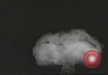 Standbild Atom Bomb Explosion Nevada United States USA, 1957, aus Sekunde 54 historischem Filmmaterial Videoclip 65675058822
