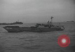 Standbild alliierte Invasion Konvoi unterwegs auf D-Day Normandie Frankreich, 1944, aus Sekunde 18 historischem Filmmaterial Videoclip 65675058845