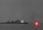 Standbild alliierte Invasion Konvoi unterwegs auf D-Day Normandie Frankreich, 1944, aus Sekunde 39 historischem Filmmaterial Videoclip 65675058845