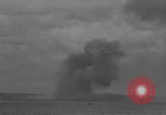 Standbild alliierte Invasion Konvoi unterwegs auf D-Day Normandie Frankreich, 1944, aus Sekunde 41 historischem Filmmaterial Videoclip 65675058845