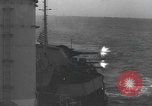 Standbild alliierte Invasion Konvoi unterwegs auf D-Day Normandie Frankreich, 1944, aus Sekunde 62 historischem Filmmaterial Videoclip 65675058845