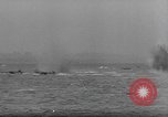 Standbild D-Day Invasion der Normandie in Zweiten Weltkrieg Normandie Frankreich, 1944, aus Sekunde 35 historischem Filmmaterial Videoclip 65675058846