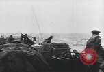 Standbild Allied Forces in amphibischen Landungen auf D-Day in Zweiten Weltkrieg Normandie Frankreich, 1944, aus Sekunde 8 historischem Filmmaterial Videoclip 65675058847
