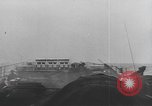 Standbild Allied Forces in amphibischen Landungen auf D-Day in Zweiten Weltkrieg Normandie Frankreich, 1944, aus Sekunde 10 historischem Filmmaterial Videoclip 65675058847