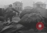 Standbild Allied Forces in amphibischen Landungen auf D-Day in Zweiten Weltkrieg Normandie Frankreich, 1944, aus Sekunde 24 historischem Filmmaterial Videoclip 65675058847