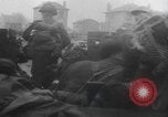 Standbild Allied Forces in amphibischen Landungen auf D-Day in Zweiten Weltkrieg Normandie Frankreich, 1944, aus Sekunde 32 historischem Filmmaterial Videoclip 65675058847