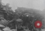 Standbild Allied Forces in amphibischen Landungen auf D-Day in Zweiten Weltkrieg Normandie Frankreich, 1944, aus Sekunde 34 historischem Filmmaterial Videoclip 65675058847