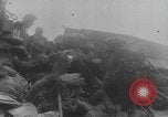 Standbild Allied Forces in amphibischen Landungen auf D-Day in Zweiten Weltkrieg Normandie Frankreich, 1944, aus Sekunde 35 historischem Filmmaterial Videoclip 65675058847