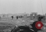 Standbild Allied Forces in amphibischen Landungen auf D-Day in Zweiten Weltkrieg Normandie Frankreich, 1944, aus Sekunde 50 historischem Filmmaterial Videoclip 65675058847