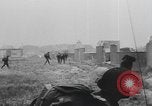 Standbild Allied Forces in amphibischen Landungen auf D-Day in Zweiten Weltkrieg Normandie Frankreich, 1944, aus Sekunde 51 historischem Filmmaterial Videoclip 65675058847