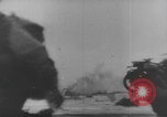Standbild Allied Forces in amphibischen Landungen auf D-Day in Zweiten Weltkrieg Normandie Frankreich, 1944, aus Sekunde 61 historischem Filmmaterial Videoclip 65675058847