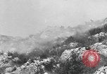 Standbild Re-enactment von Infanteristen des 24 Neuseeland Bataillon Italien, 1944, aus Sekunde 19 historischem Filmmaterial Videoclip 65675058848