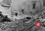 Standbild Re-enactment von Infanteristen des 24 Neuseeland Bataillon Italien, 1944, aus Sekunde 38 historischem Filmmaterial Videoclip 65675058848