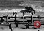 Image Hagensen pack charges de démolition Florida United States USA, 1945, de la seconde 23 séquences d'archives historiques vidéo 65675058859