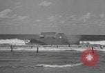 Image flottant bouteur du réservoir Florida United States USA, 1945, de la seconde 43 séquences d'archives historiques vidéo 65675058860