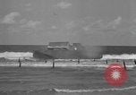 Image flottant bouteur du réservoir Florida United States USA, 1945, de la seconde 44 séquences d'archives historiques vidéo 65675058860