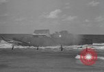 Image flottant bouteur du réservoir Florida United States USA, 1945, de la seconde 50 séquences d'archives historiques vidéo 65675058860
