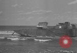 Image flottant bouteur du réservoir Florida United States USA, 1945, de la seconde 58 séquences d'archives historiques vidéo 65675058860