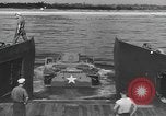 Image débarquement suivi du véhicule Florida United States USA, 1945, de la seconde 9 séquences d'archives historiques vidéo 65675058861