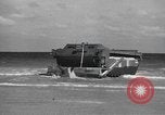 Image débarquement suivi du véhicule Florida United States USA, 1945, de la seconde 53 séquences d'archives historiques vidéo 65675058861