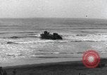 Standbild Sherman Tank Devon England, 1943, aus Sekunde 13 historischem Filmmaterial Videoclip 65675058869