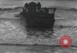Standbild Sherman Tank Devon England, 1943, aus Sekunde 59 historischem Filmmaterial Videoclip 65675058869