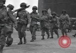 Image 502e Régiment d'infanterie de parachutistes la 101e Division aéroportée l'Angleterre, 1944, de la seconde 10 séquences d'archives historiques vidéo 65675058878