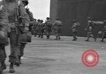 Image 502e Régiment d'infanterie de parachutistes la 101e Division aéroportée l'Angleterre, 1944, de la seconde 15 séquences d'archives historiques vidéo 65675058878