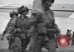 Image 502e Régiment d'infanterie de parachutistes la 101e Division aéroportée l'Angleterre, 1944, de la seconde 22 séquences d'archives historiques vidéo 65675058878