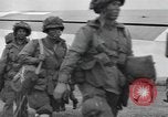 Image 502e Régiment d'infanterie de parachutistes la 101e Division aéroportée l'Angleterre, 1944, de la seconde 24 séquences d'archives historiques vidéo 65675058878