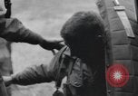 Image 502e Régiment d'infanterie de parachutistes la 101e Division aéroportée l'Angleterre, 1944, de la seconde 35 séquences d'archives historiques vidéo 65675058878