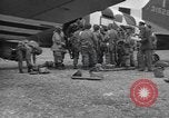 Image 502e Régiment d'infanterie de parachutistes la 101e Division aéroportée l'Angleterre, 1944, de la seconde 47 séquences d'archives historiques vidéo 65675058878