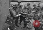 Image 502e Régiment d'infanterie de parachutistes la 101e Division aéroportée l'Angleterre, 1944, de la seconde 58 séquences d'archives historiques vidéo 65675058878