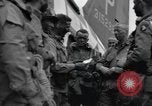 Image 502e Régiment d'infanterie de parachutistes la 101e Division aéroportée l'Angleterre, 1944, de la seconde 60 séquences d'archives historiques vidéo 65675058878