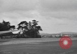 Standbild Fallschirm 502nd Infanterie Regiment 101st Air Borne Division Vereinigtes Königreich, 1944, aus Sekunde 33 historischem Filmmaterial Videoclip 65675058879