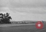 Standbild Fallschirm 502nd Infanterie Regiment 101st Air Borne Division Vereinigtes Königreich, 1944, aus Sekunde 37 historischem Filmmaterial Videoclip 65675058879