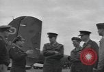 Immagine di US paracadutisti del 502nd PIR 101st Airborne Division Regno Unito, 1944, secondo 60 filmato di repertorio 65675058880