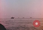 Image des péniches de débarquement de l'infanterie Normandie France, 1944, de la seconde 14 séquences d'archives historiques vidéo 65675058882